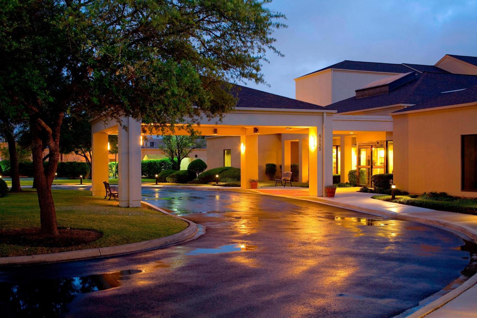 Courtyard By Marriott San Antonio Medical Center Hotel Bagian luar foto
